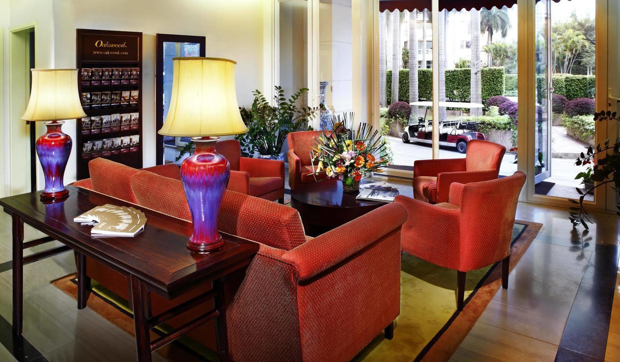 Oakwood Gold Arch Residence Guangzhou Bagian luar foto